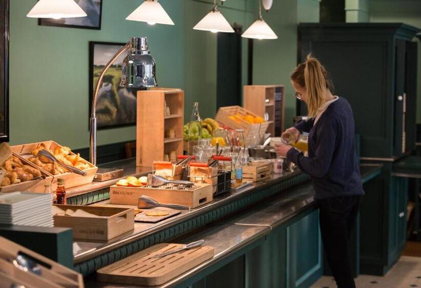 Отель Ibis Nantes Saint Herblain