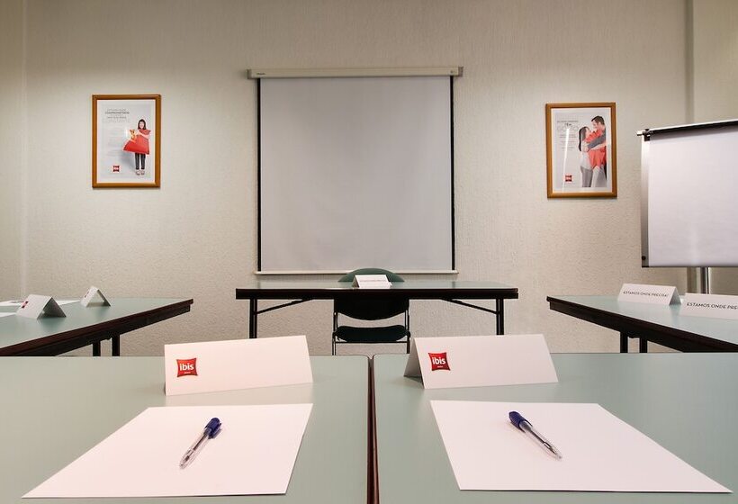 Отель Ibis Porto Gaia