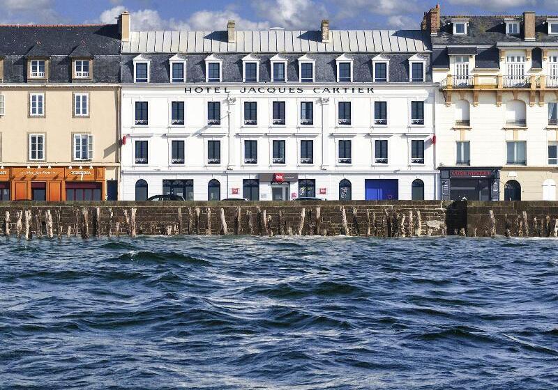 ホテル Ibis Saint Malo Plage