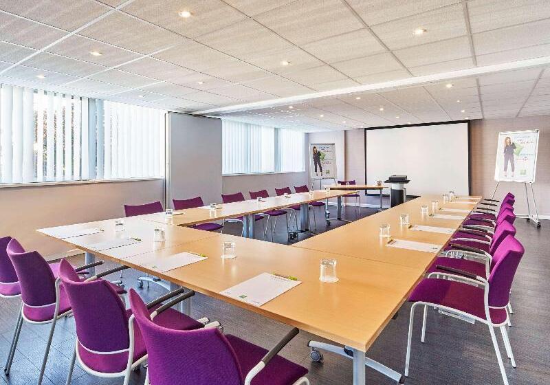 ホテル Ibis Styles Evry Lisses