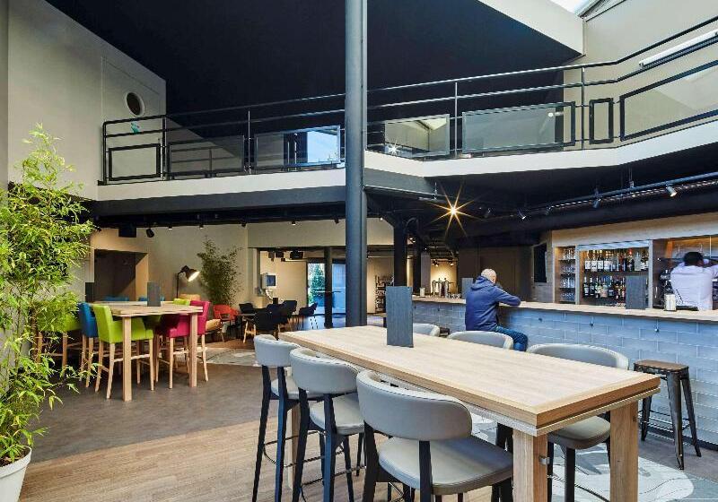 ホテル Ibis Styles Evry Lisses