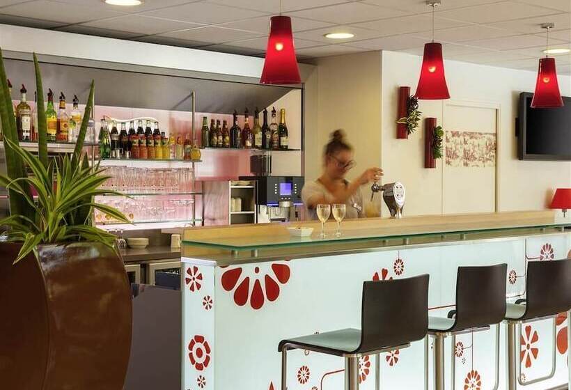 Отель Ibis Velizy Jouy En Josas