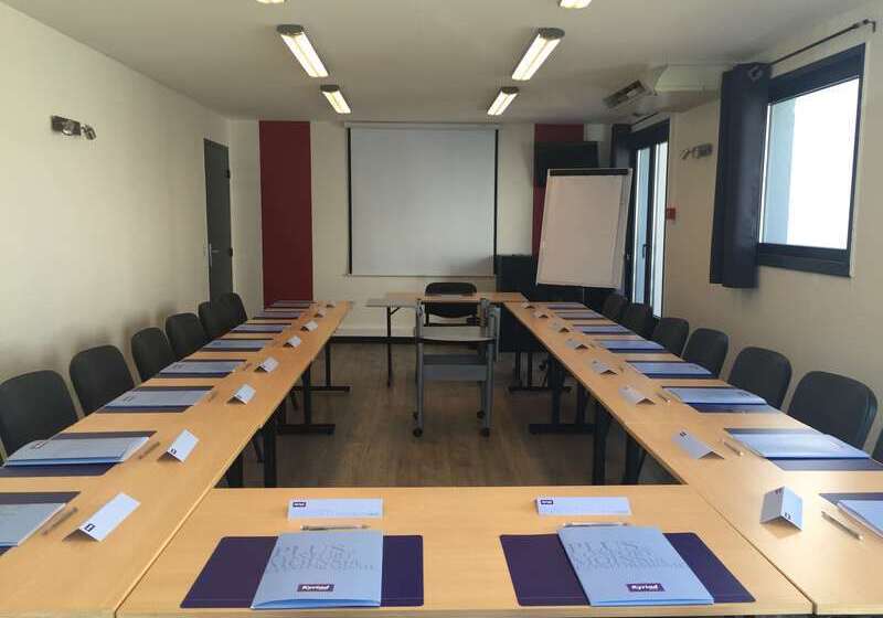 酒店 Hôtel Kyriad Cap Sud