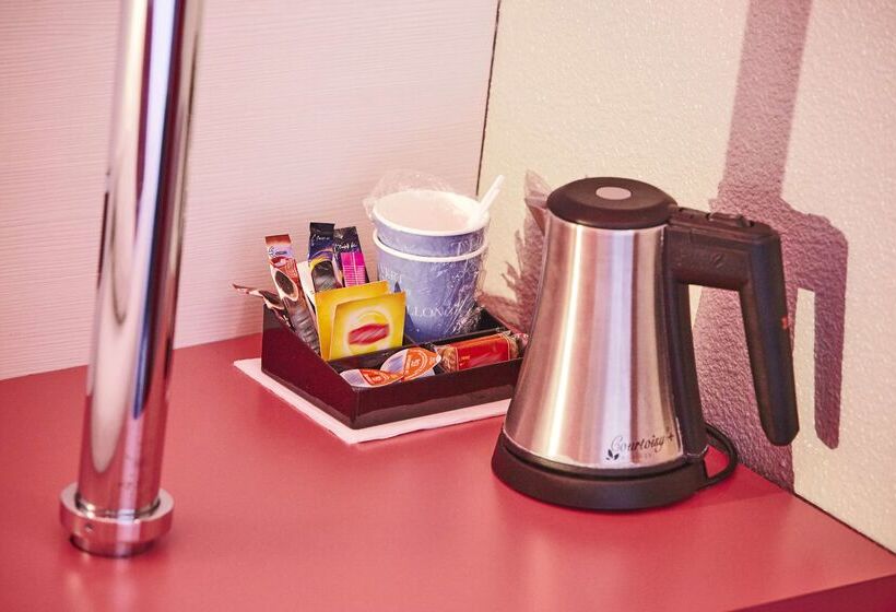 酒店 Kyriad Hôtel La Fleche