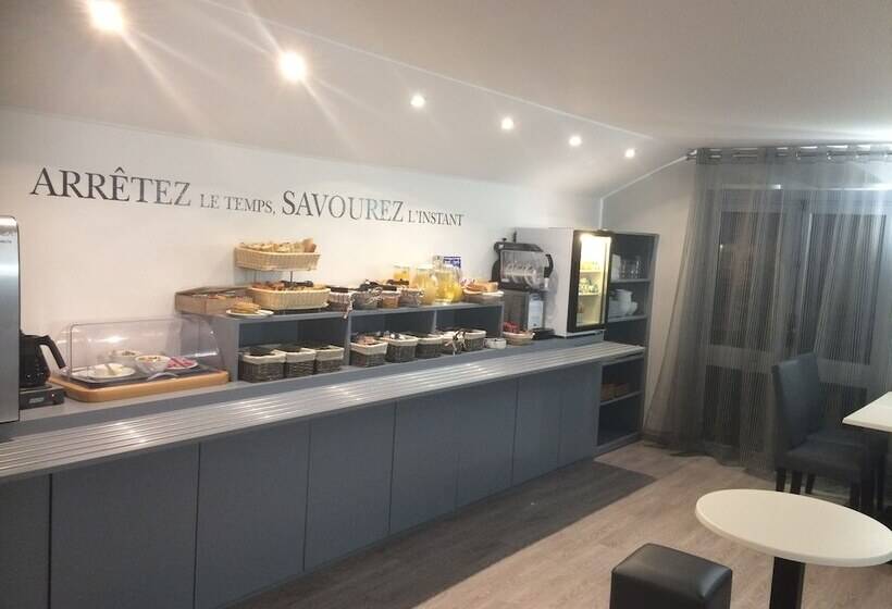 酒店 Kyriad Hôtel La Fleche