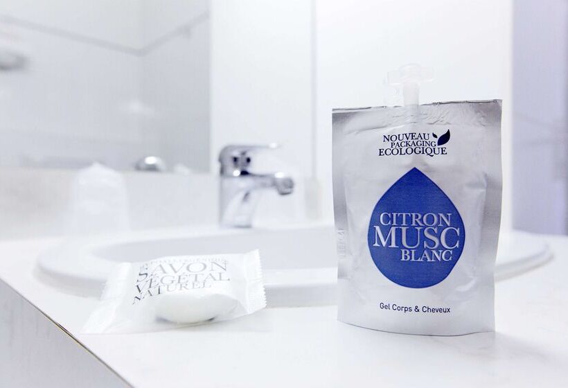 Отель Hôtel Restaurant Kyriad Mulhouse Nord Illzach