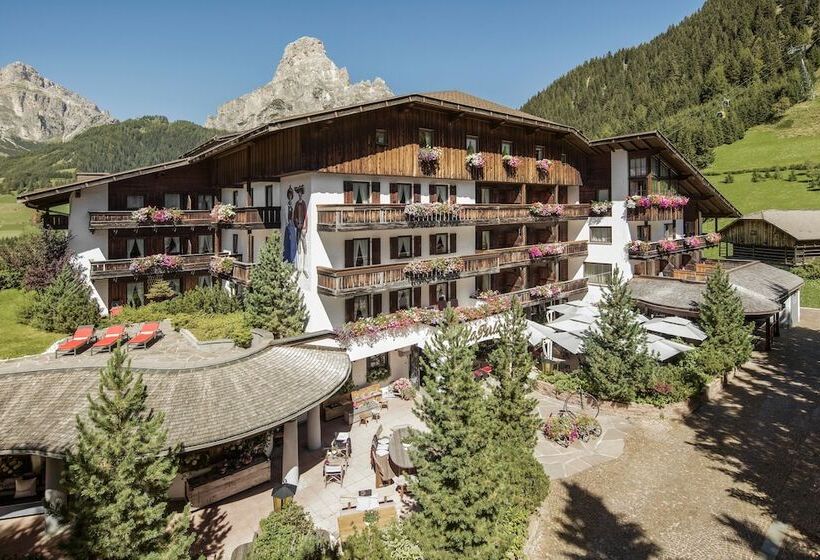 La Perla: The Leading Hotels Of The World