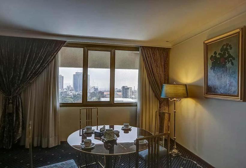 هتل Laleh International