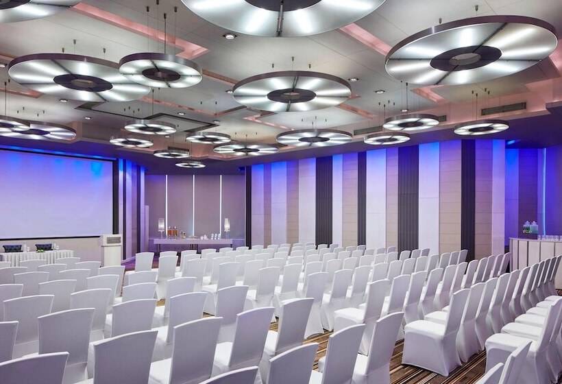 호텔 Le Méridien New Delhi