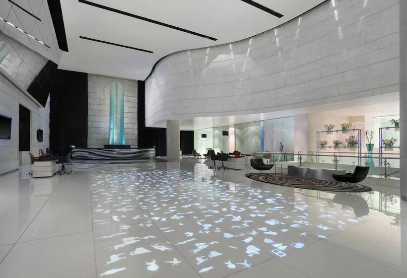 Отель Le Méridien New Delhi