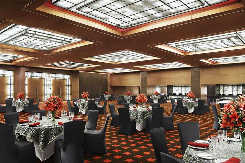 Отель Le Méridien New Delhi