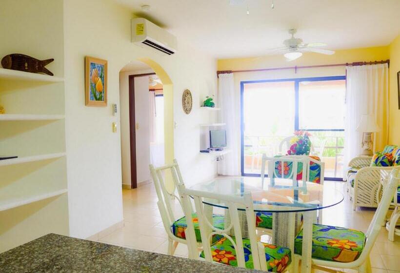 فندق Nautibeach Beach Front Condos In North Beach