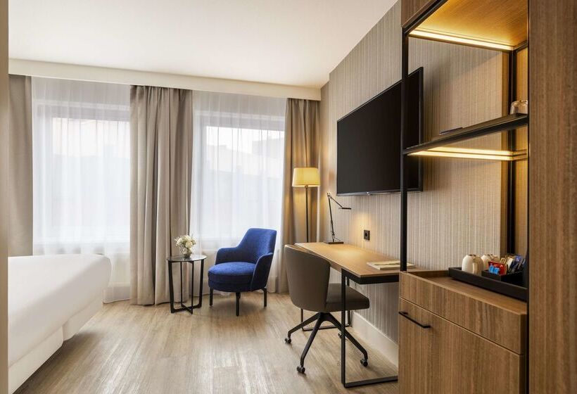 هتل NH Amsterdam Leidseplein