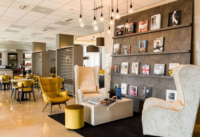 هتل NH Maastricht