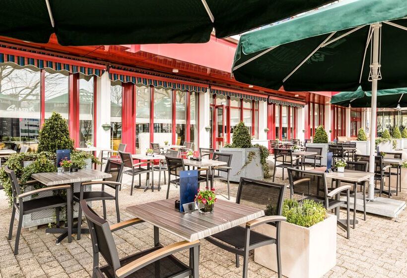 هتل NH Maastricht