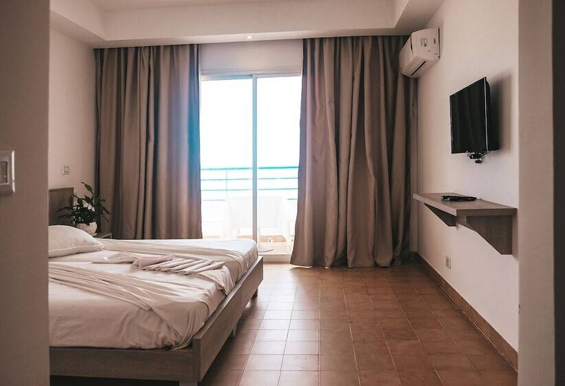 هتل Nour Justinia