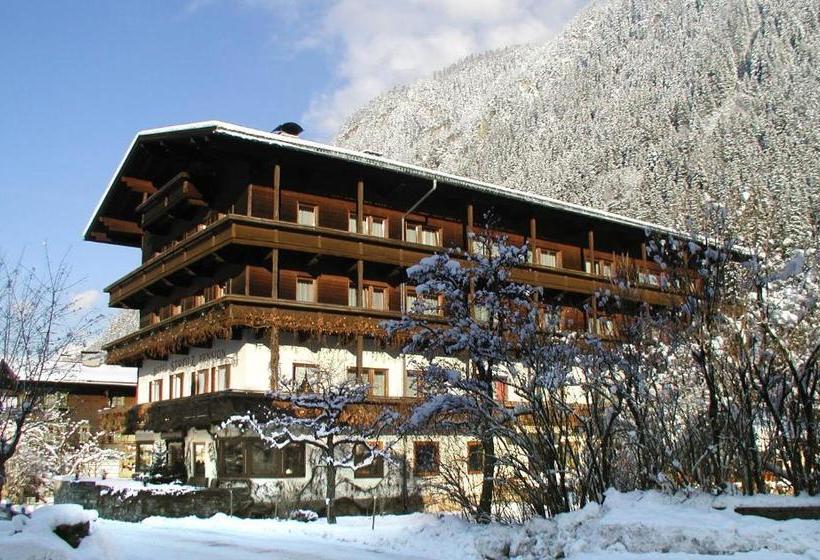 هتل Pension Strolz