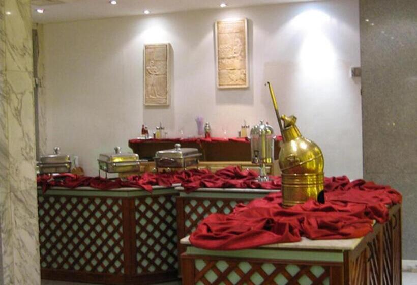 ホテル Philippe Luxor