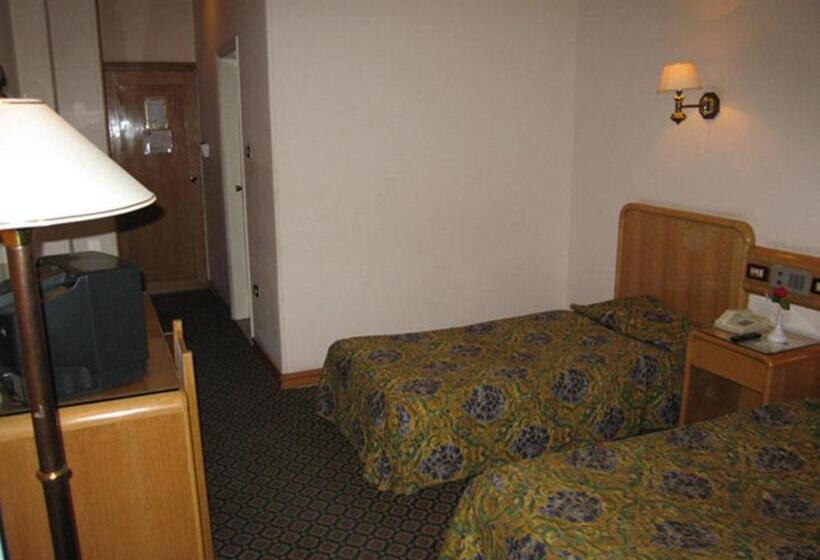 ホテル Philippe Luxor