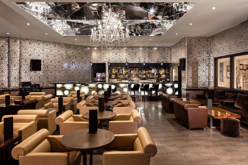 Radisson Blu Hotel, London Heathrow