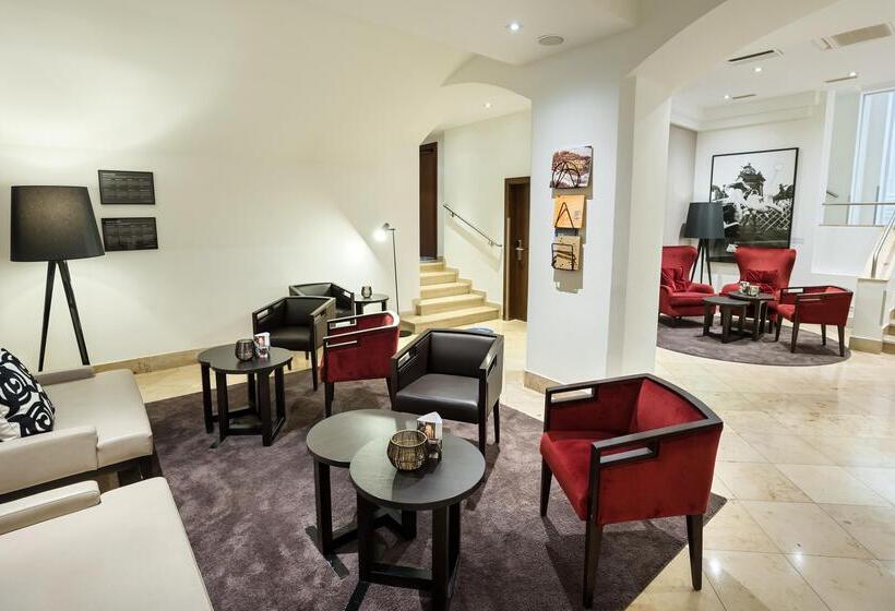 Hotel Rathauspark Wien, A Member Of Radisson Individuals