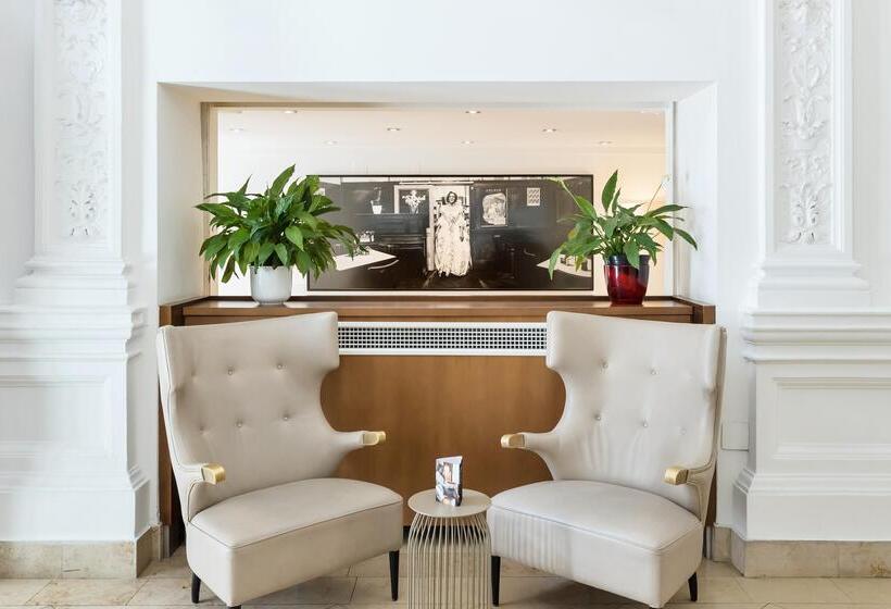 هتل Rathauspark Wien, A Member Of Radisson Individuals