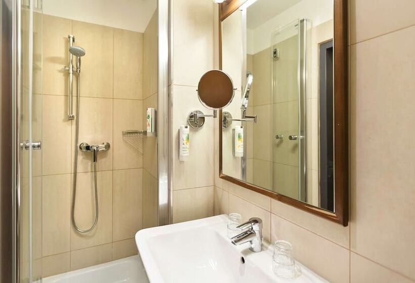 Hotel Rathauspark Wien, A Member Of Radisson Individuals