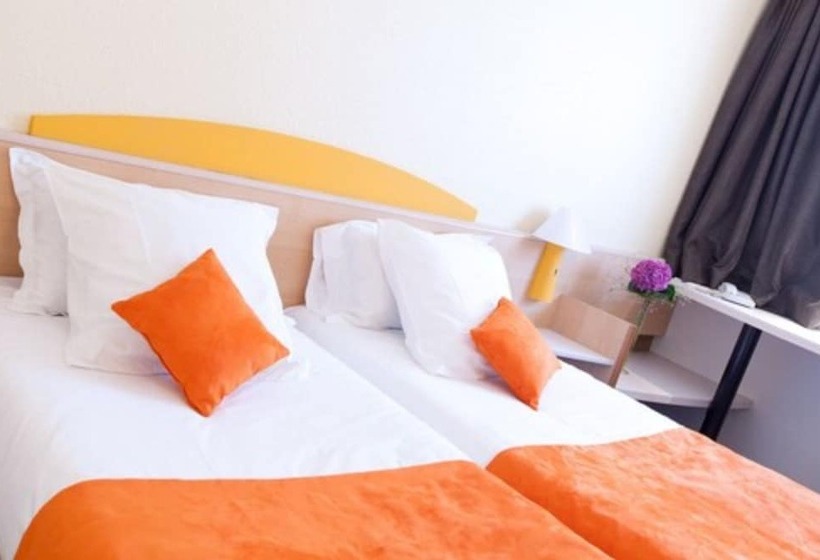 فندق Resothel Group