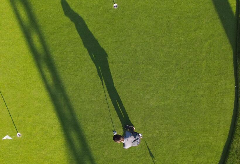 هتل Rixos Downtown Antalya, The Land of Legends Access