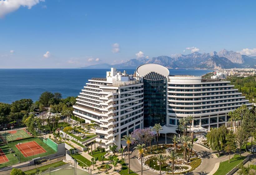 هتل Rixos Downtown Antalya, The Land of Legends Access