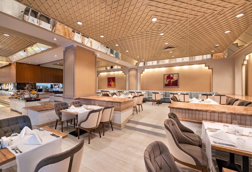 هتل Rixos Downtown Antalya, The Land of Legends Access