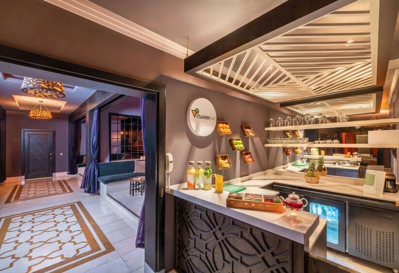 هتل Rixos Downtown Antalya, The Land of Legends Access