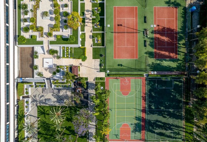 هتل Rixos Downtown Antalya, The Land of Legends Access