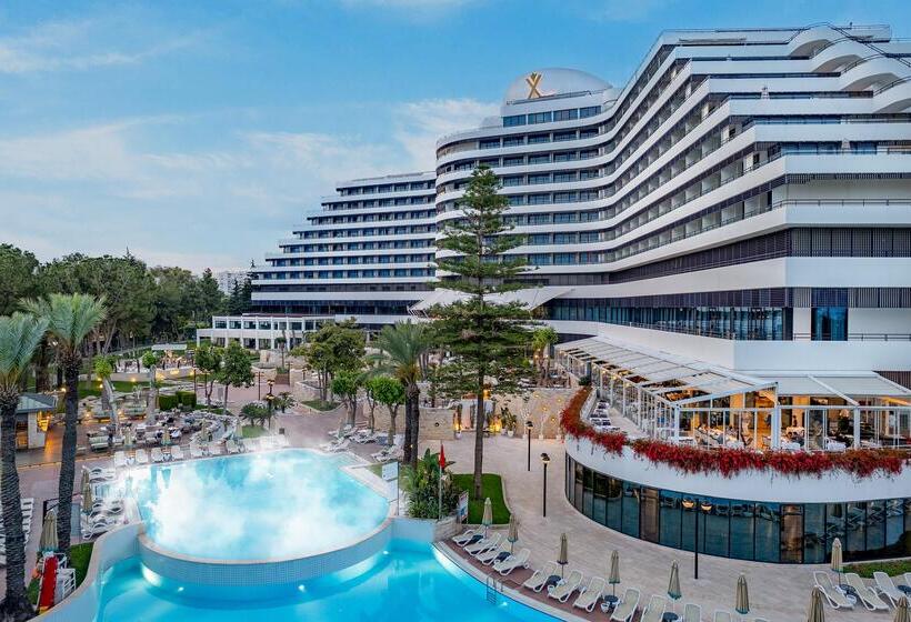 هتل Rixos Downtown Antalya, The Land of Legends Access