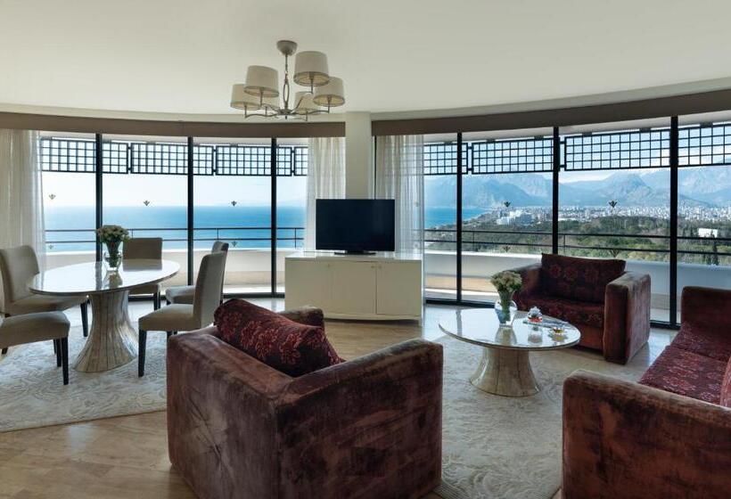 هتل Rixos Downtown Antalya, The Land of Legends Access