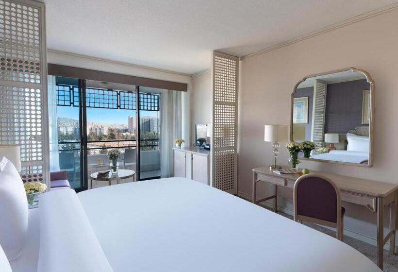 هتل Rixos Downtown Antalya, The Land of Legends Access