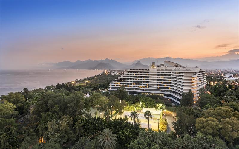 هتل Rixos Downtown Antalya, The Land of Legends Access