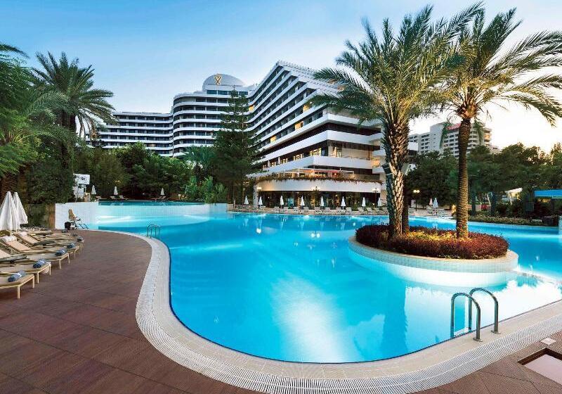 هتل Rixos Downtown Antalya, The Land of Legends Access