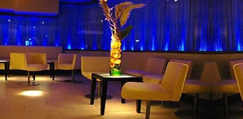 בית מלון כפרי Russell Court