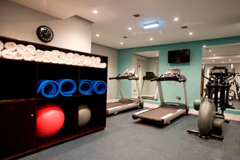 Отель Sandman Signature London Gatwick