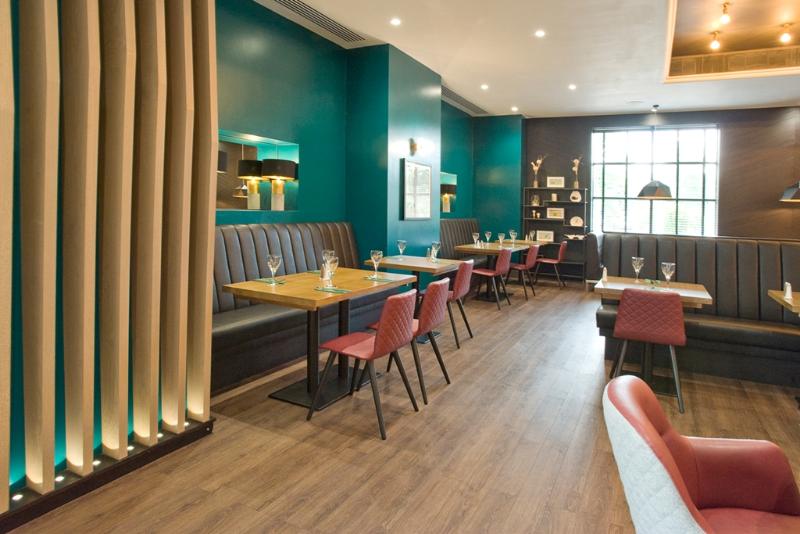 Отель Sandman Signature London Gatwick