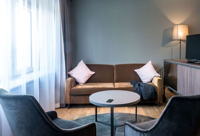 酒店 Scandic Infra City