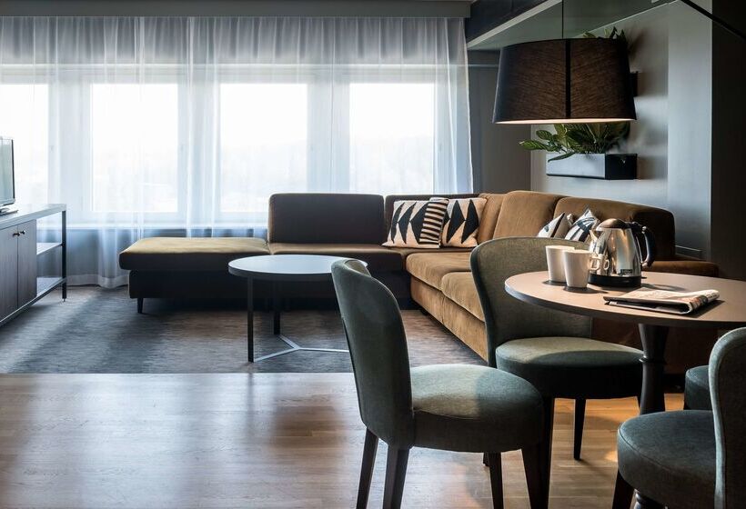 酒店 Scandic Infra City