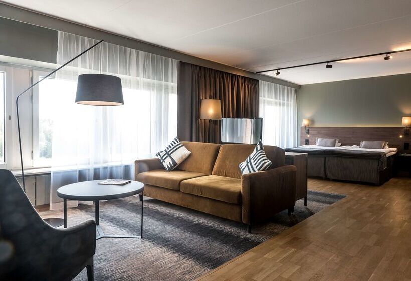 酒店 Scandic Infra City