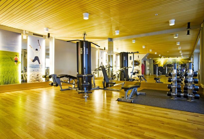 酒店 Scandic Infra City