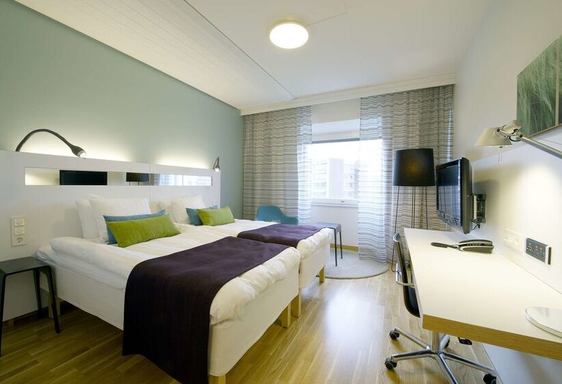 酒店 Scandic Infra City