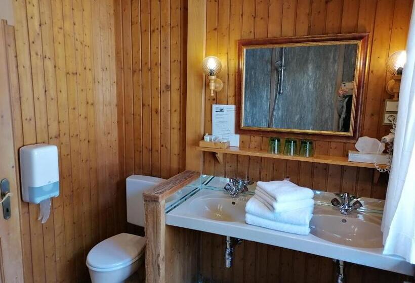 בית מלון כפרי Schlosswirt