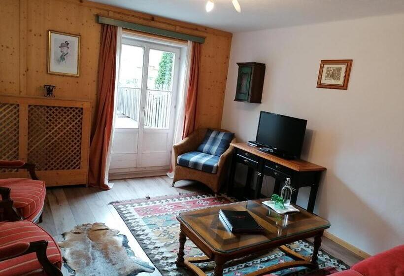 בית מלון כפרי Schlosswirt