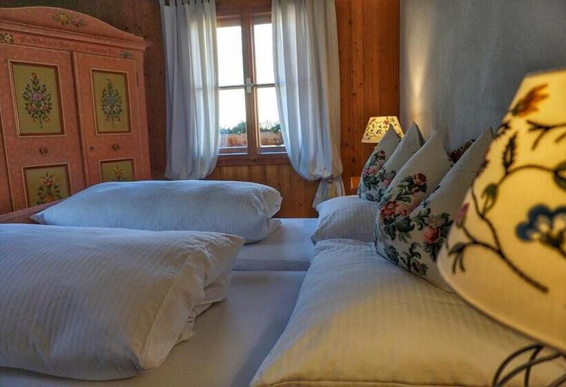 בית מלון כפרי Schlosswirt