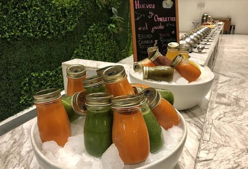 ホテル Wyndham Monterrey Ambassador Centro